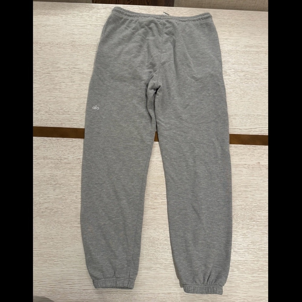 ALO Yoga Heather Gray Joggers